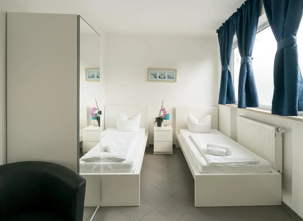 Guenstigschlafen24 - Die Guenstige Alternative Zum Hotel Munich 2*,  Germany