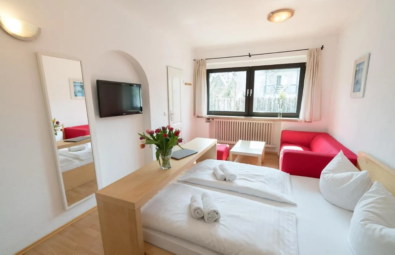 Guest house Guenstigschlafen24 - Die Guenstige Alternative Zum Hotel Munich