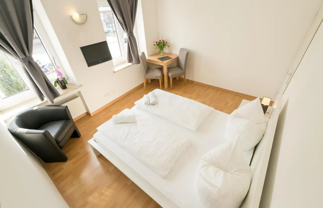 Guenstigschlafen24 - Die Gunstige Alternative Zum Hotel Munich 2*,